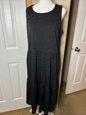 G by Giuliano Sleeveless Black Eyelet Midi Dress